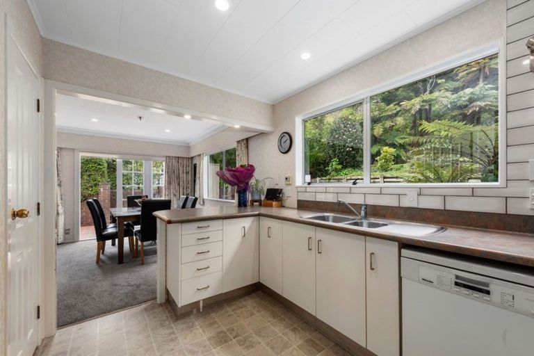 Photo of property in 477a Stokes Valley Road, Stokes Valley, Lower Hutt, 5019