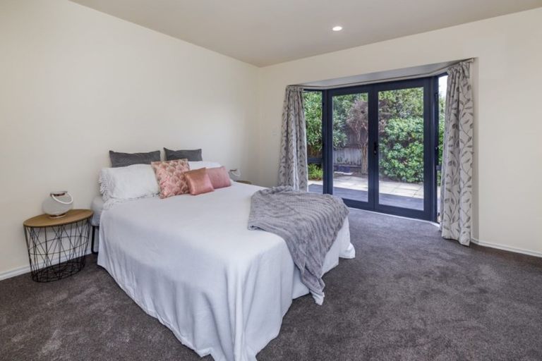 Photo of property in 4 Forest Drive, Parklands, Christchurch, 8083