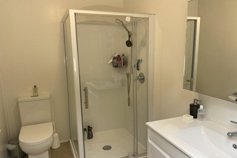 Photo of property in 1-2/6a Pohutukawa Street, Woburn, Lower Hutt, 5010