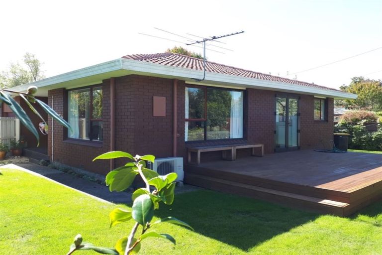 Photo of property in 84b Jeffreys Road, Fendalton, Christchurch, 8052