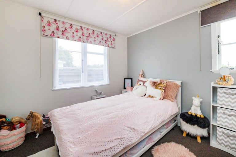 Photo of property in 32 Taylor Avenue, Feilding, 4702