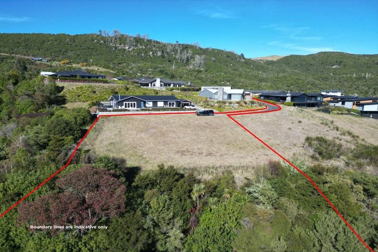 Photo of property in 30 Peregrine Place, Kinloch, Taupo, 3377