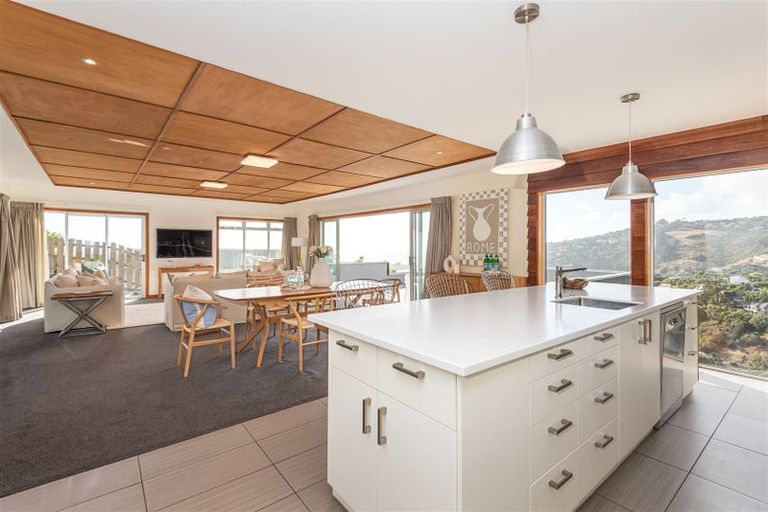 Photo of property in 25 Challenger Lane, Redcliffs, Christchurch, 8081