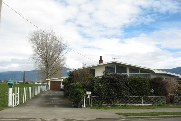 Photo of property in 58 Meihana Street, Takaka, 7110