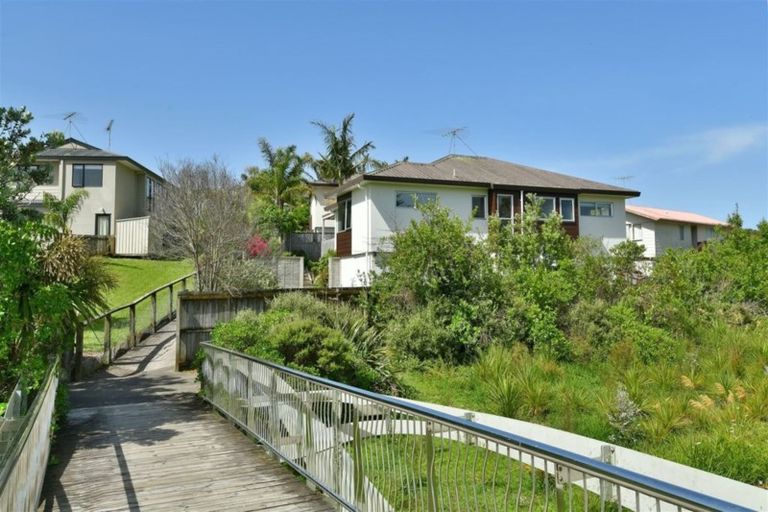 Photo of property in 40b Donald Street, Stanmore Bay, Whangaparaoa, 0932