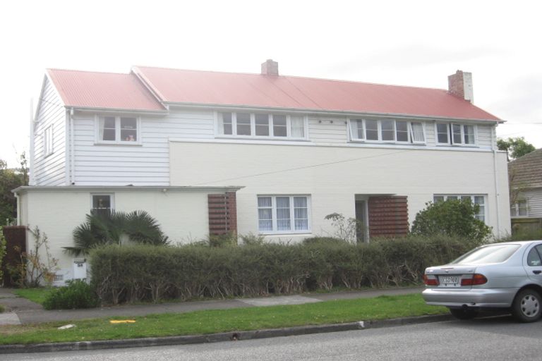 Photo of property in 55 Oxford Terrace, Epuni, Lower Hutt, 5011