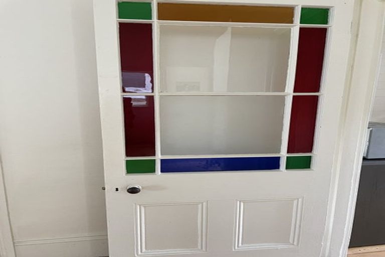 Photo of property in 30 Queens Parade, Devonport, Auckland, 0624