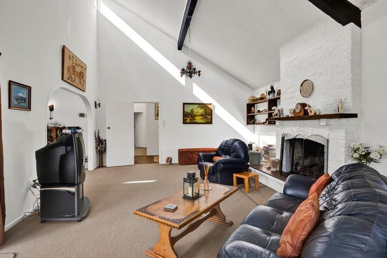 Photo of property in 116 Weraroa Road, Waverley, 4510