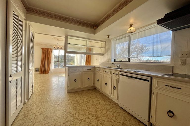 Photo of property in 3 Everglade Drive, Goodwood Heights, Auckland, 2105