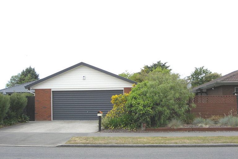 Photo of property in 42 Radiata Avenue, Parklands, Christchurch, 8083