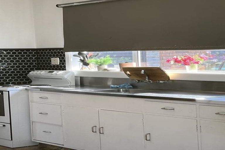 Photo of property in 2/13 Nugent Street, Bell Block, New Plymouth, 4312