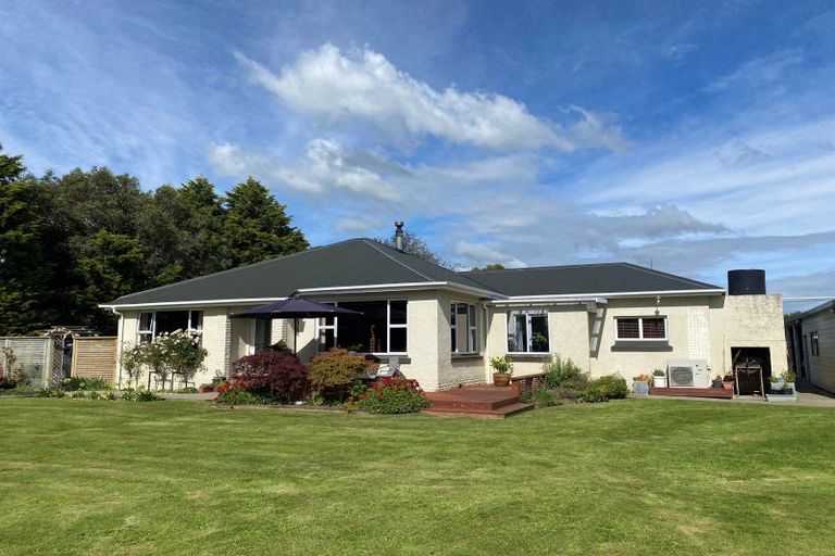 Photo of property in 155 Tussock Creek Grove Bush Road, Grove Bush, Invercargill, 9872
