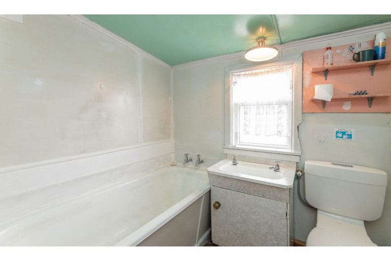 Photo of property in 45 Gould Crescent, Woolston, Christchurch, 8023