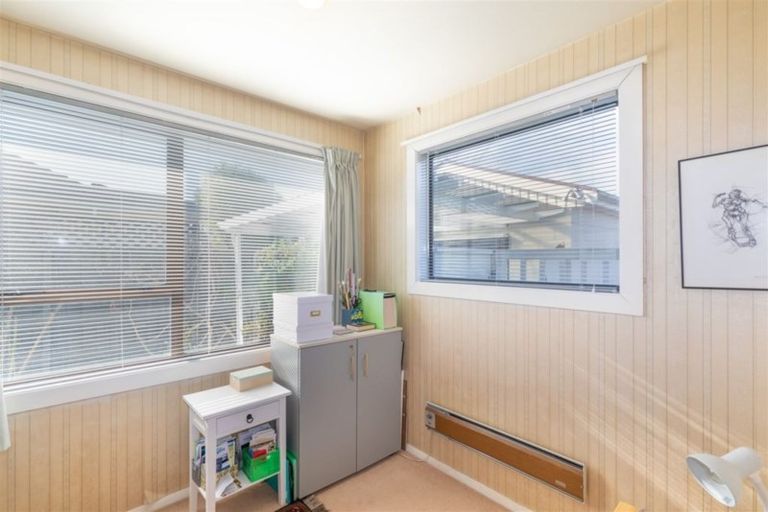 Photo of property in 8 Erin Crescent, Mairehau, Christchurch, 8013