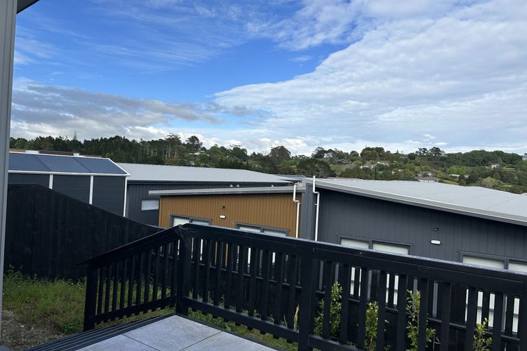Photo of property in 19 Pukanui Avenue, Totara Park, Auckland, 2019