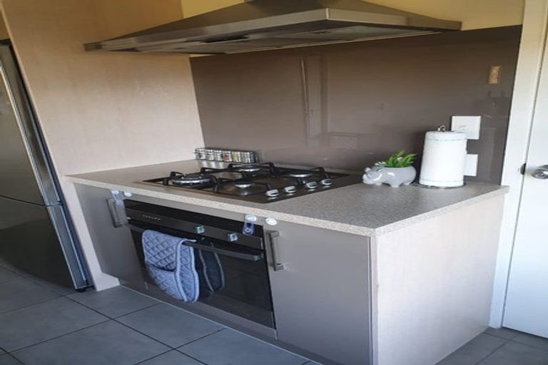 Photo of property in 88a Kirton Drive, Riverstone Terraces, Upper Hutt, 5018