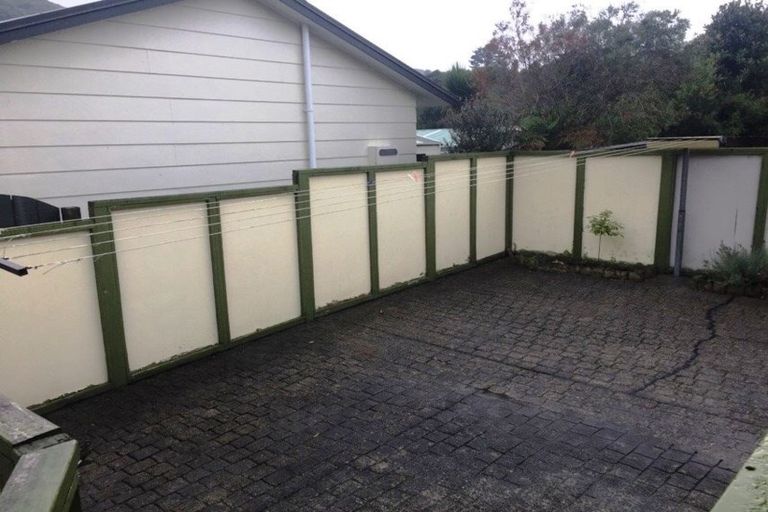 Photo of property in 1/23 Gemstone Drive, Birchville, Upper Hutt, 5018