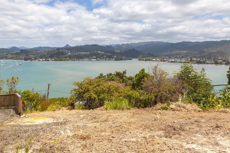Photo of property in 160 Paku Drive, Tairua, 3508