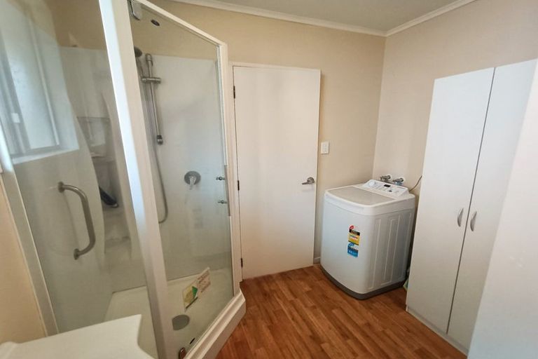 Photo of property in 2/45 Royal Street, Upper Hutt, 5018