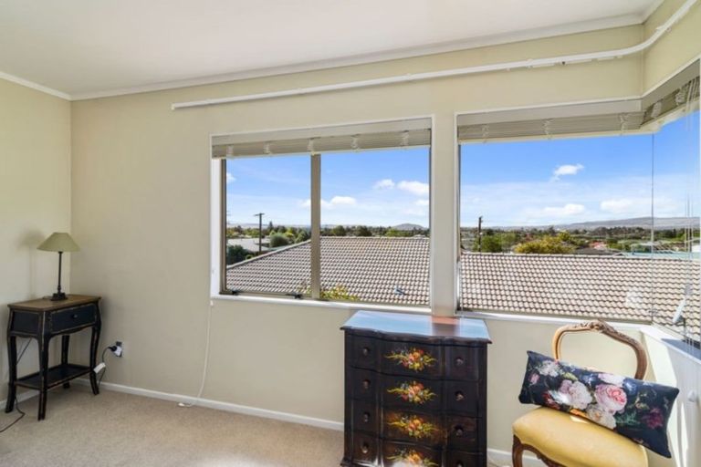 Photo of property in 3a Cobbe Place, Pomare, Rotorua, 3015