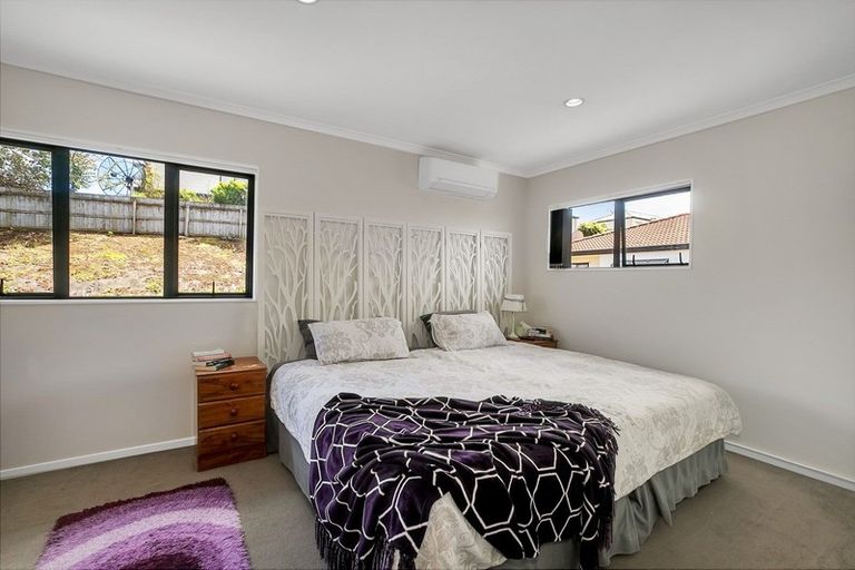 Photo of property in 10 Chieftain Rise, Goodwood Heights, Auckland, 2105