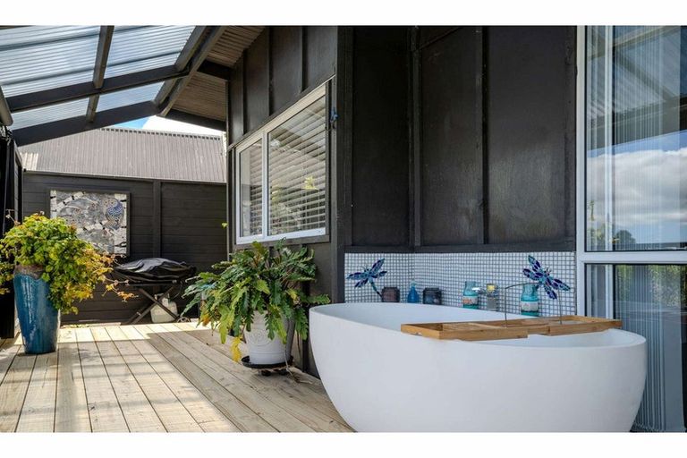Photo of property in 17 Pickmere Lane, Kerikeri, 0230