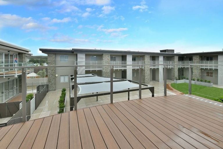 Photo of property in 313/252 Centreway Road, Orewa, 0931