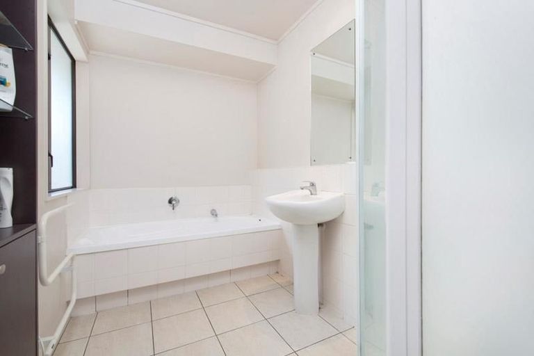 Photo of property in 4 Wando Lane, East Tamaki, Auckland, 2013