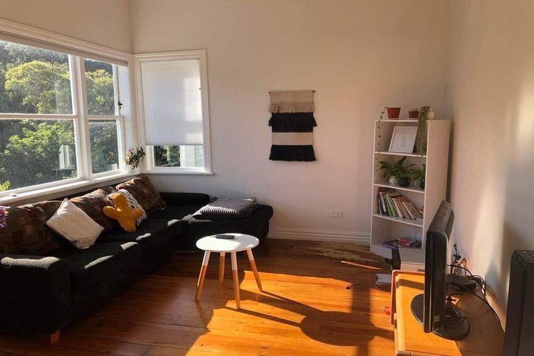 Photo of property in 424 Adelaide Road, Berhampore, Wellington, 6023