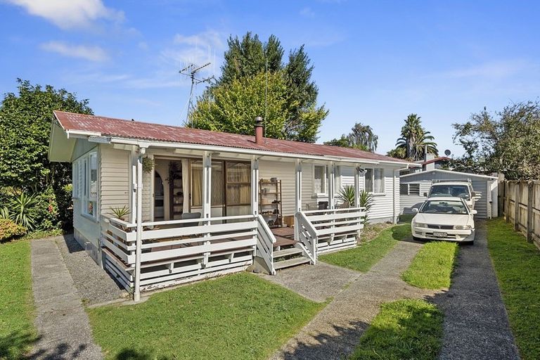 Photo of property in 6 Manapouri Place, Glenview, Hamilton, 3206