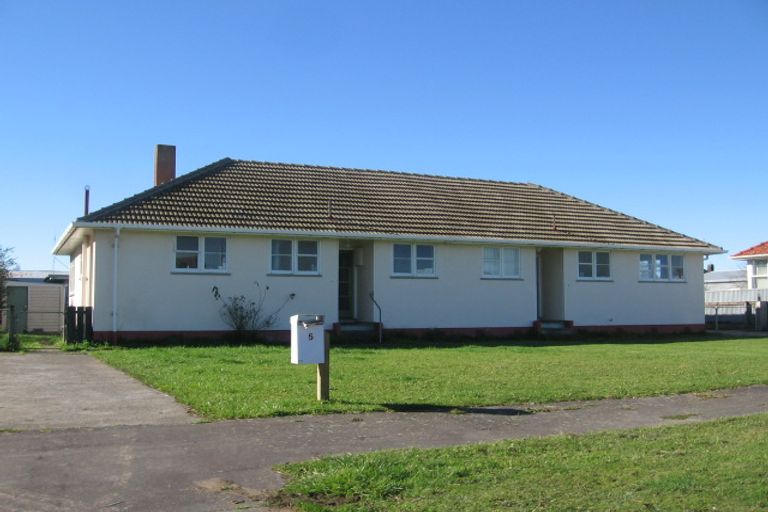 Photo of property in 5-7 Thames Street, Roslyn, Palmerston North, 4414