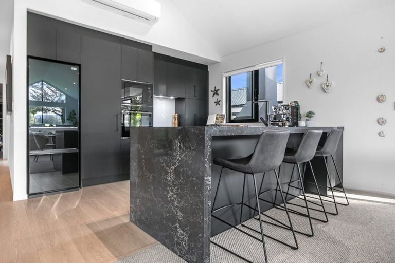 Photo of property in 15 Lynette Place, Pauanui, 3579