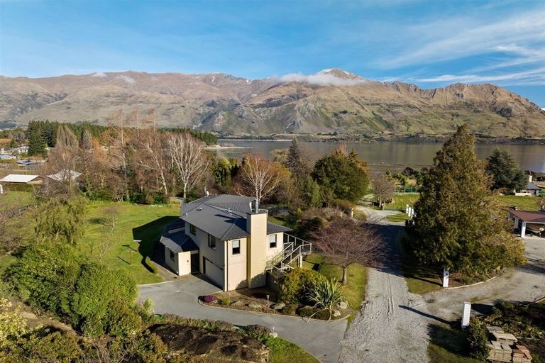 Photo of property in 200a Beacon Point Road, Wanaka, 9305