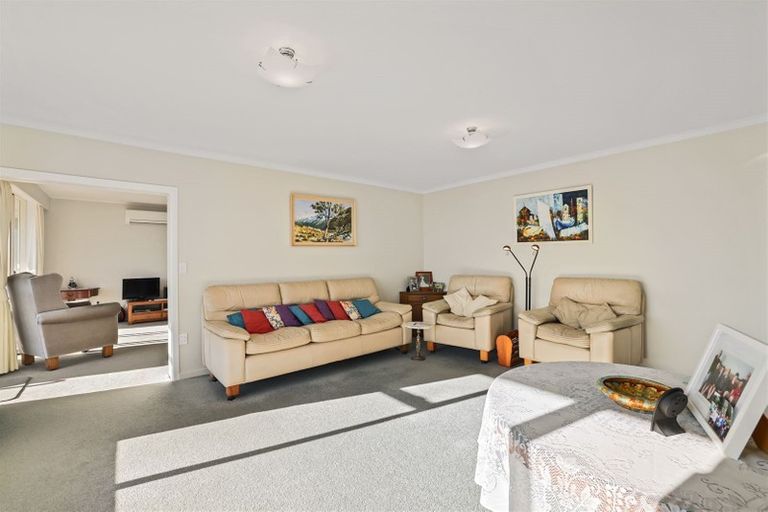 Photo of property in 40 Cannon Hill Crescent, Mount Pleasant, Christchurch, 8081