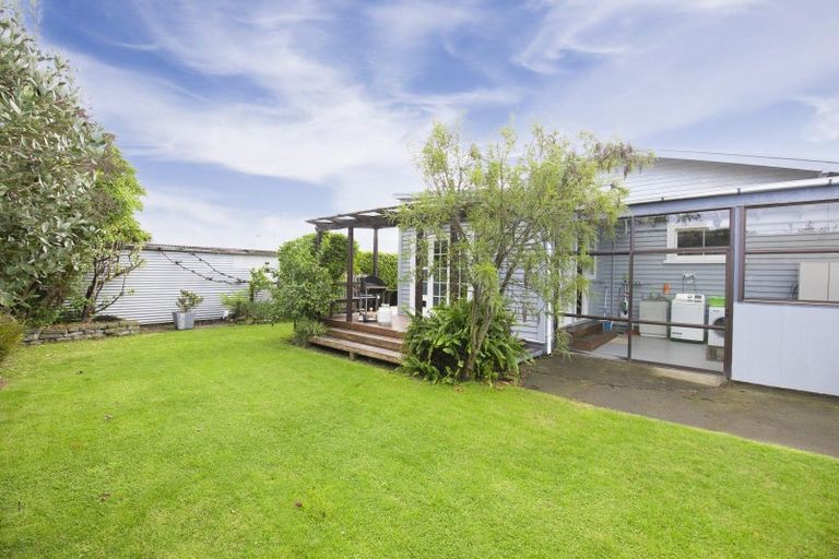 Photo of property in 2 Todd Street, Napier South, Napier, 4110
