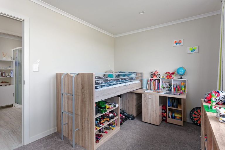Photo of property in Waterview Estate, 44/4 Greystone Place, Omokoroa, 3114