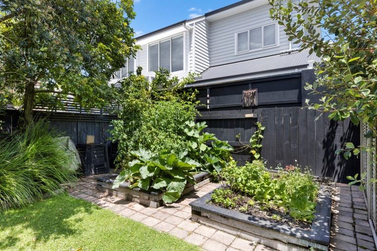 Photo of property in 15a Grace Road, Tauranga South, Tauranga, 3112