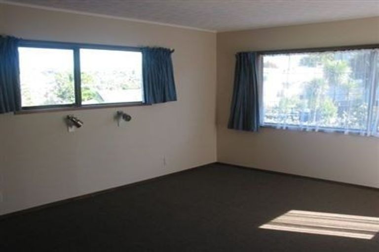 Photo of property in 1/34 Gulf View Road, Murrays Bay, Auckland, 0630