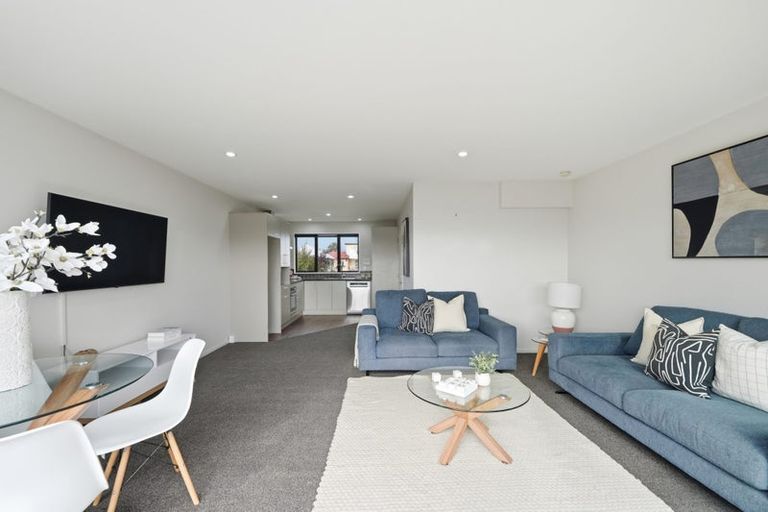 Photo of property in 2/82 Packe Street, Edgeware, Christchurch, 8013