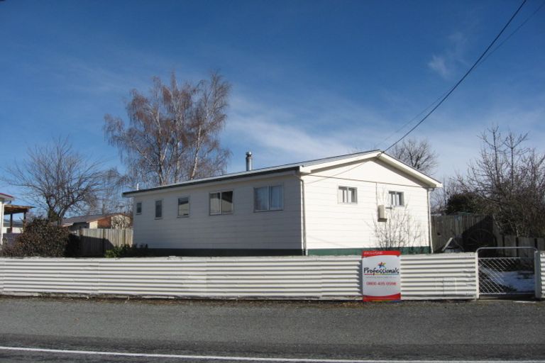 Photo of property in 32 Maryburn Road, Twizel, 7901