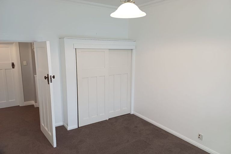 Photo of property in 404 Tremaine Avenue, Takaro, Palmerston North, 4412