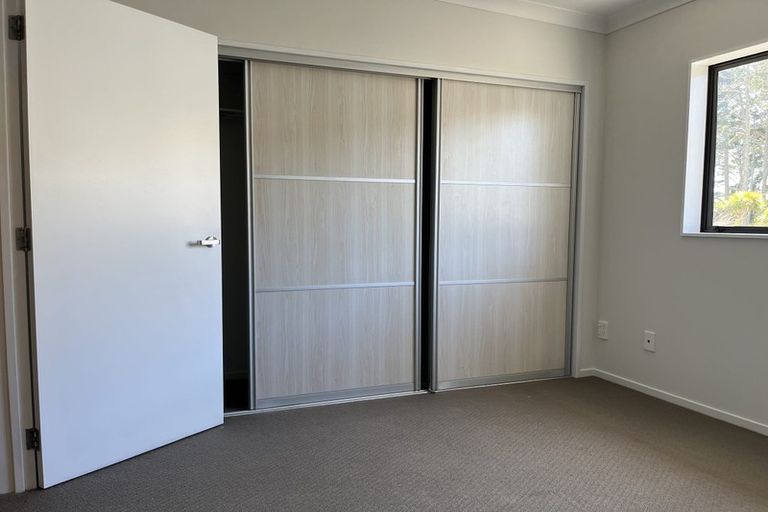 Photo of property in 9/46 Carlos Drive, Flat Bush, Auckland, 2016