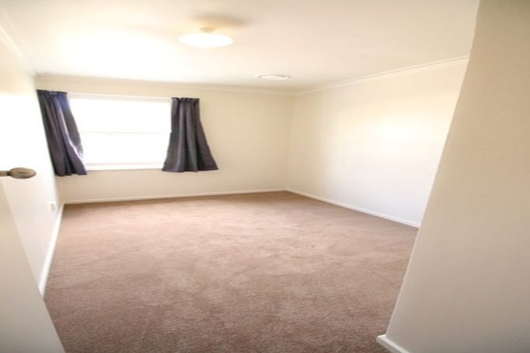 Photo of property in 27a West Coast Road, Glen Eden, Auckland, 0602