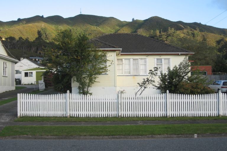 Photo of property in 18 Grierson Street, Naenae, Lower Hutt, 5011