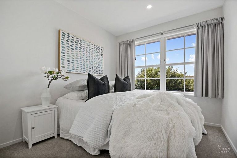 Photo of property in 50a Weldene Avenue, Glenfield, Auckland, 0629