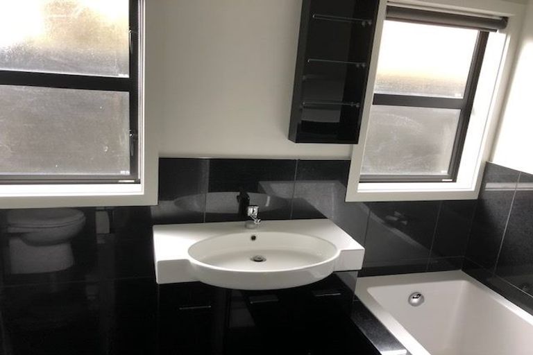 Photo of property in 7a Florence Avenue, Palmerston North, 4414