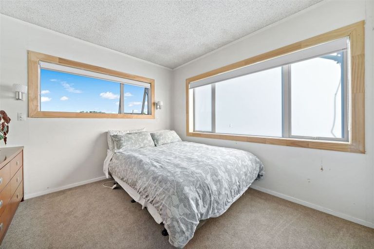 Photo of property in 1/5 Brown Street, Hauraki, Auckland, 0622