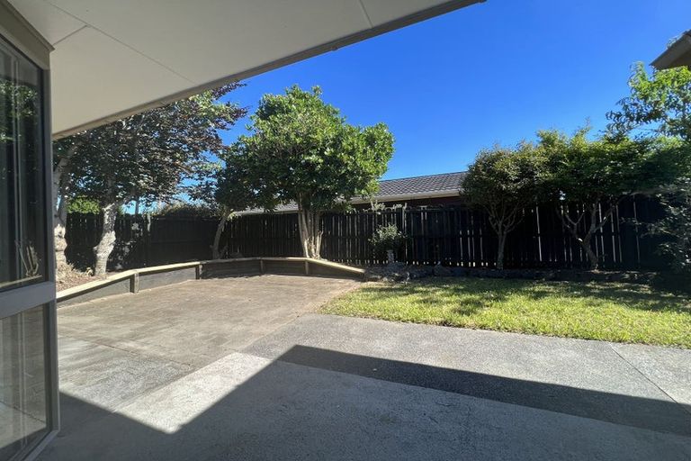 Photo of property in 2/15 Golfland Drive, Golflands, Auckland, 2013