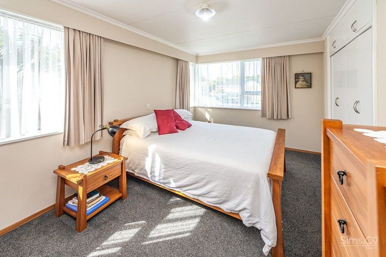 Photo of property in 34 Selwyn Crescent, College Estate, Whanganui, 4500