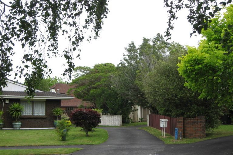 Photo of property in 26 Donzella Place, Conifer Grove, Takanini, 2112